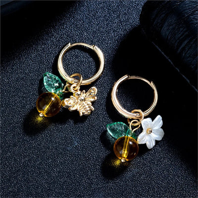Fashionable Orange Fake Fruit Honey Bee Hoop Earring for Women Elegant Floral Earrings Suitable for Wearing Jewelry Gifts