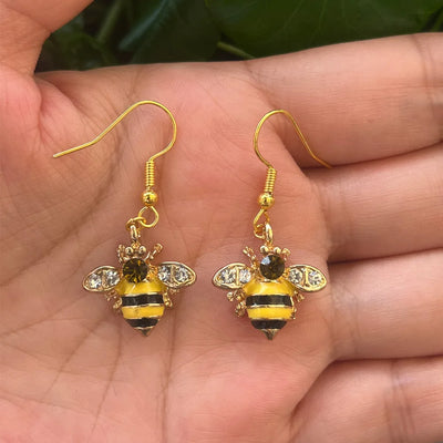 2 Pieces Insect Yellow Bee Earrings Women Simple Fashion Casual Crystal Enamel Honeycomb Pendant Bee Earrings Drop Shipping