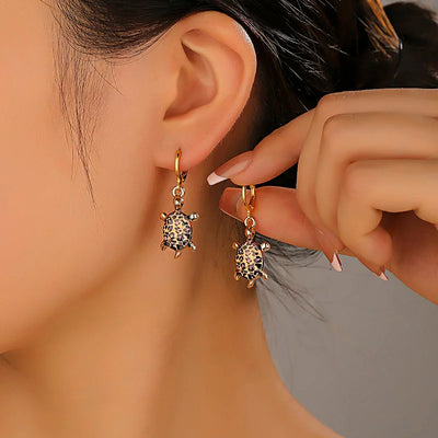 Cute Enamel Leopard Print Red Blue Sea Turtle Huggie Earrings For Women Summer Beach Ocean Jewelry